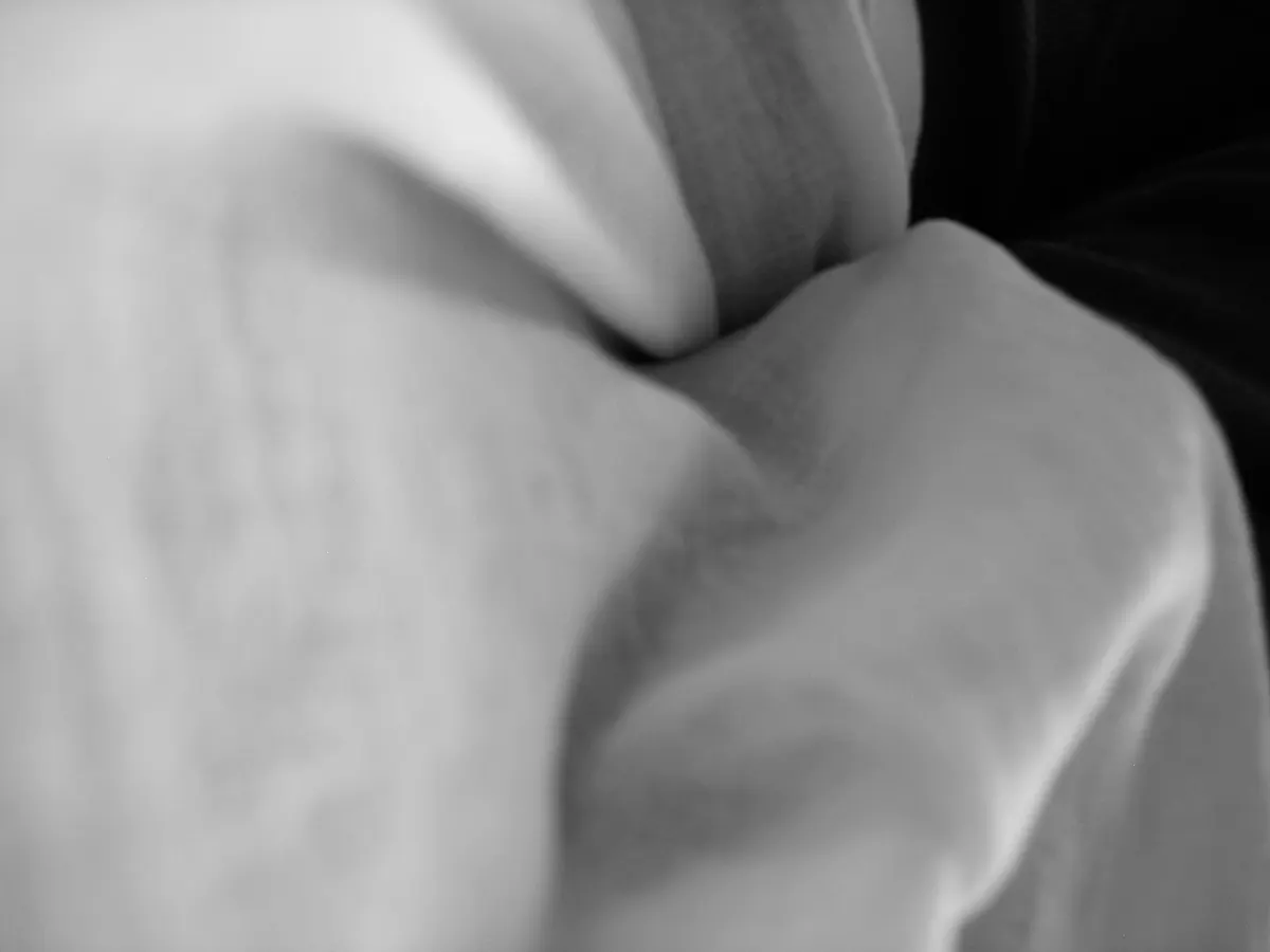 Fracture (i) Fabric Gallery Image 4